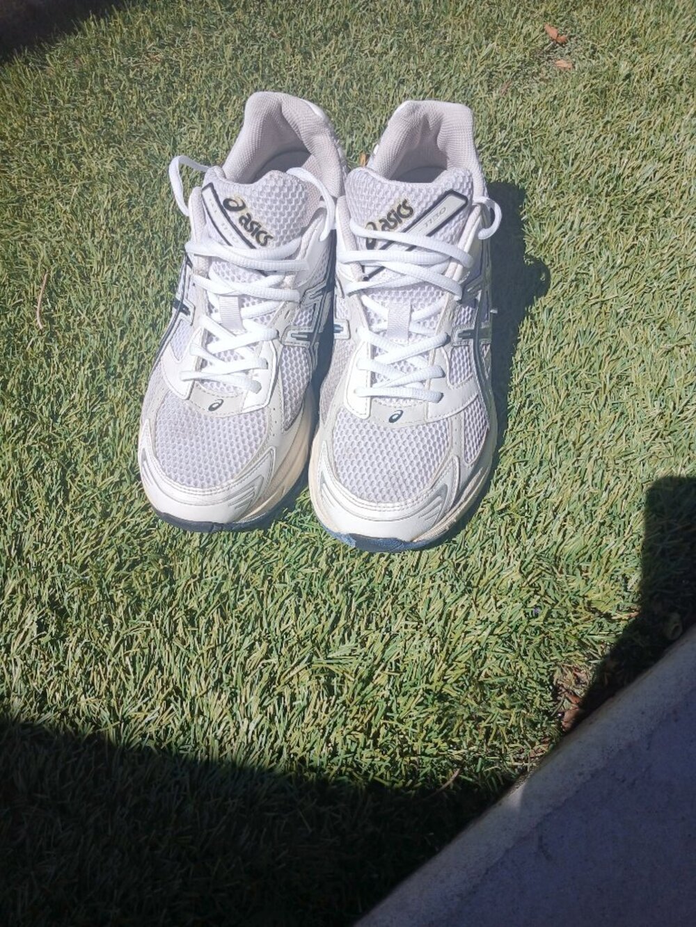 Asics - Picture 2 of 2